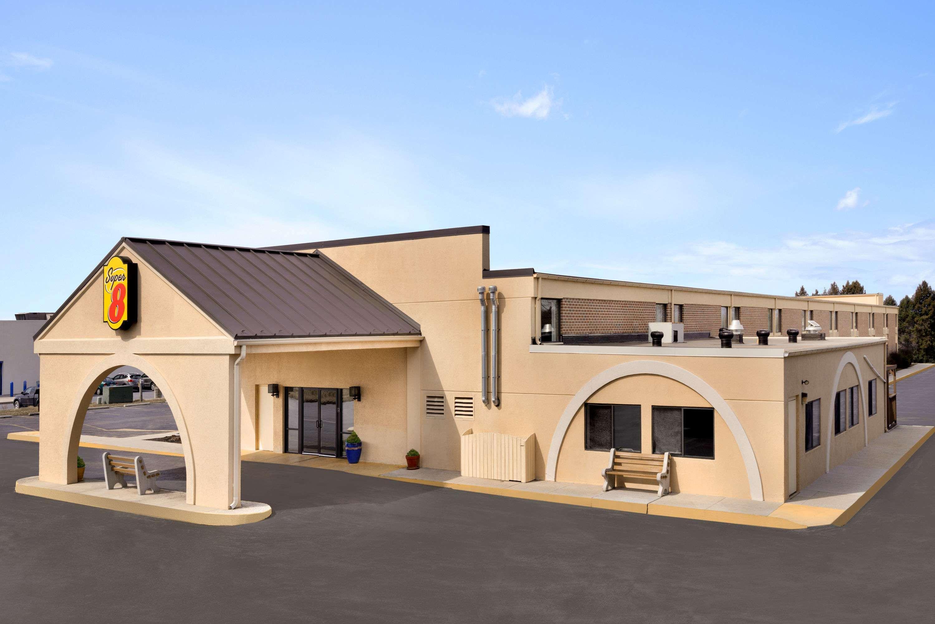 Super 8 By Wyndham Chambersburg I-81 Hotell Eksteriør bilde