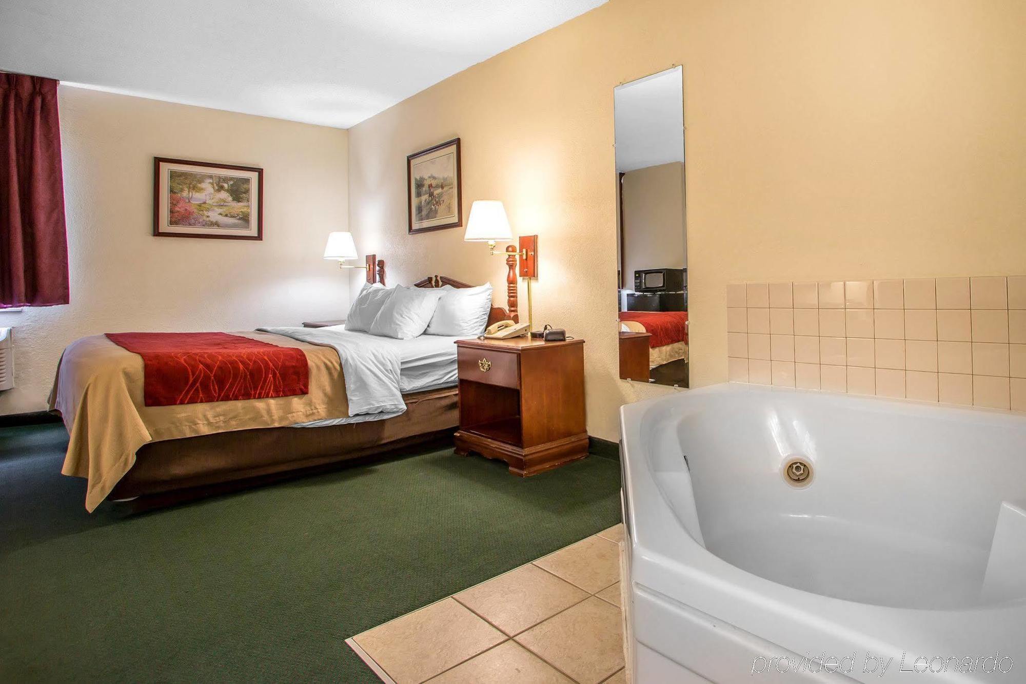 Super 8 By Wyndham Chambersburg I-81 Hotell Eksteriør bilde