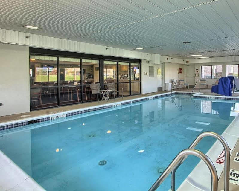 Super 8 By Wyndham Chambersburg I-81 Hotell Eksteriør bilde